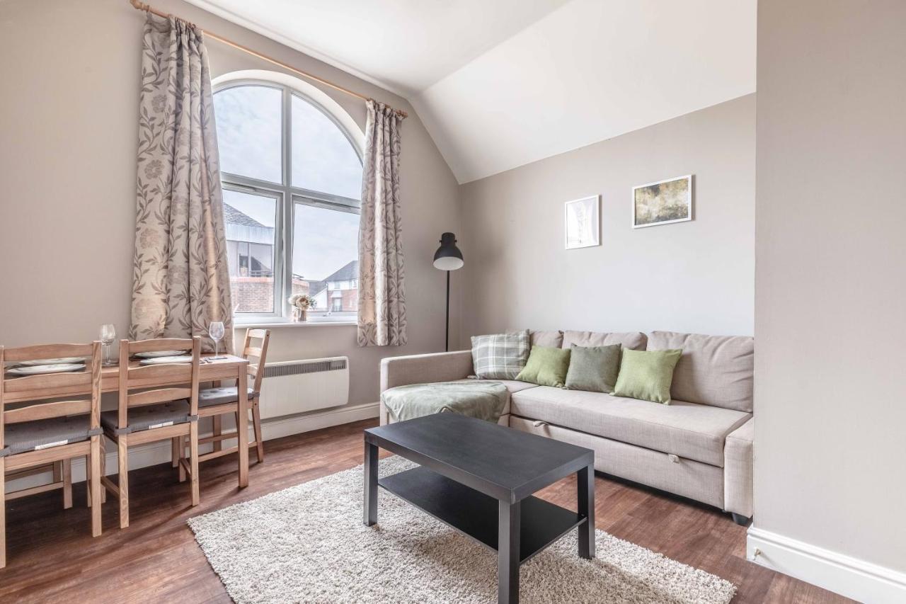 Cosy Central Windsor Apartment & Free Parking! المظهر الخارجي الصورة