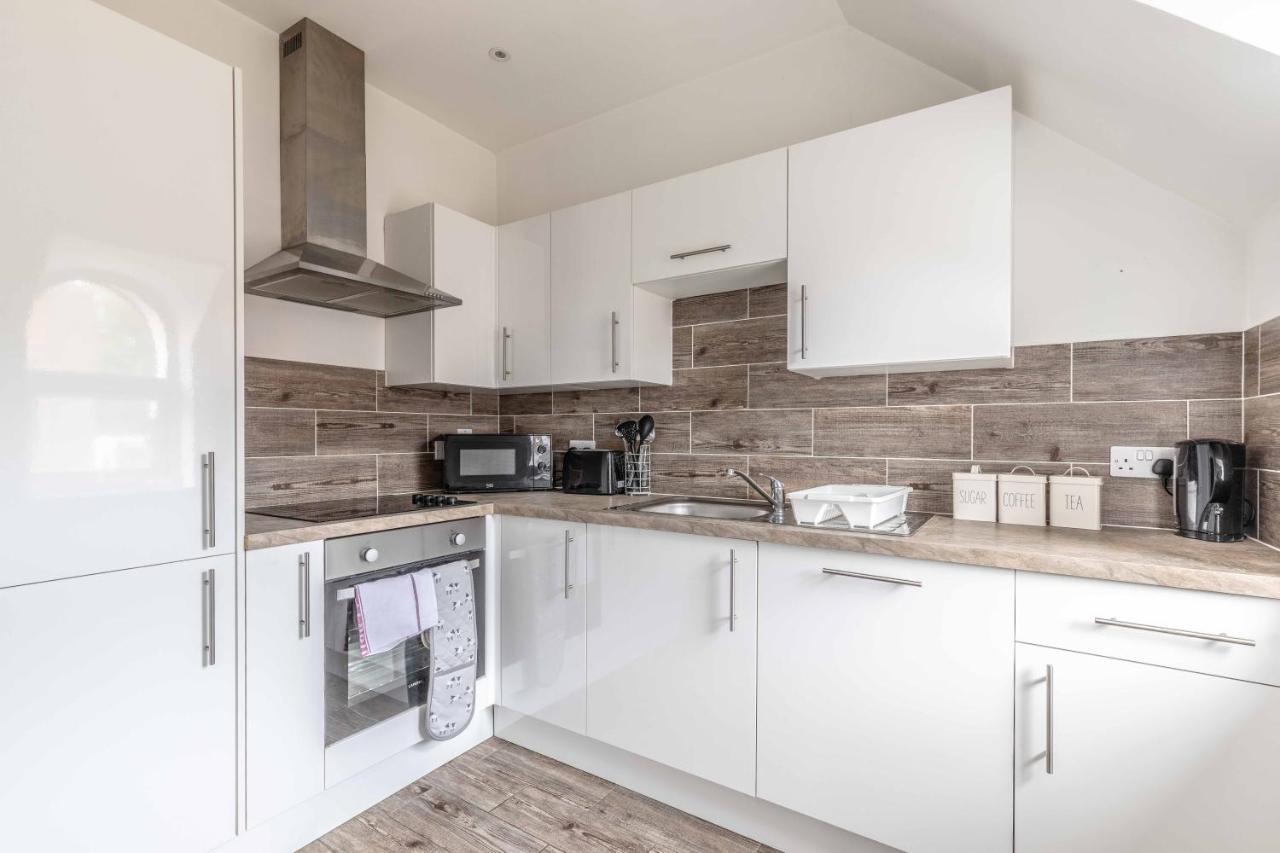 Cosy Central Windsor Apartment & Free Parking! المظهر الخارجي الصورة